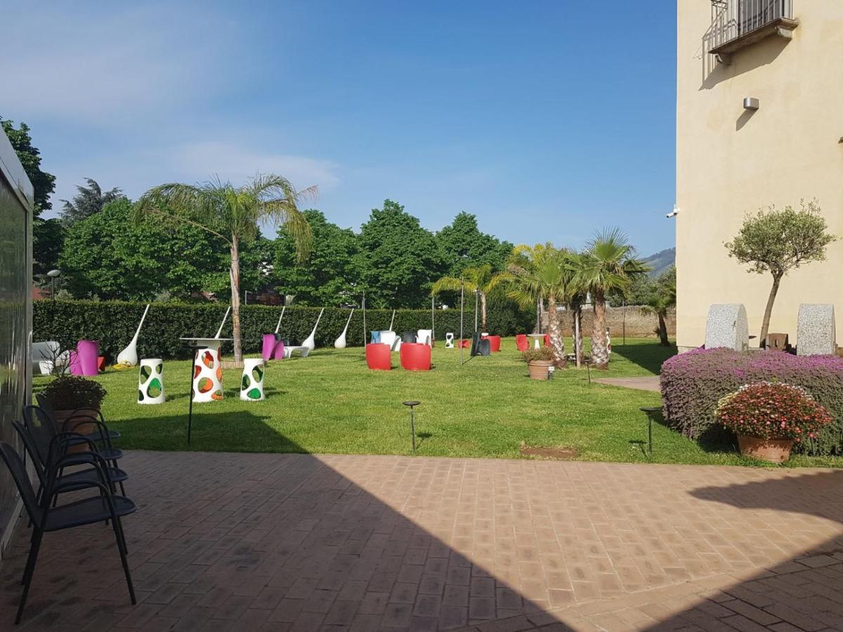 Hotel I Giardini Del Novecento Lamezia Terme Exterior foto