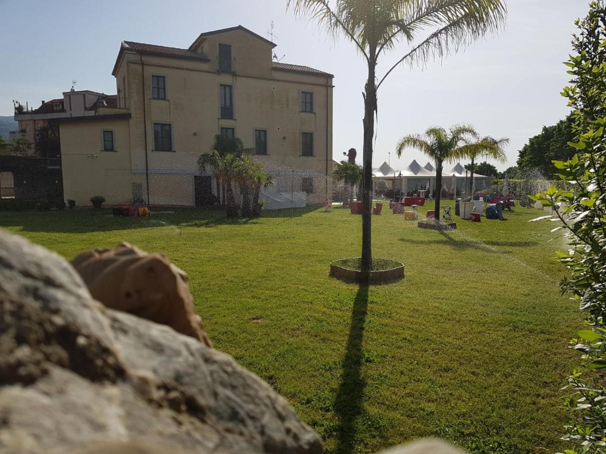 Hotel I Giardini Del Novecento Lamezia Terme Exterior foto