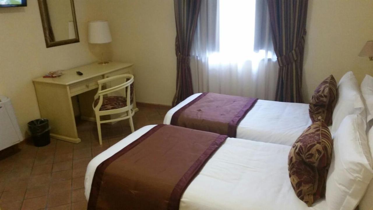 Hotel I Giardini Del Novecento Lamezia Terme Exterior foto